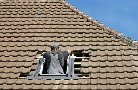 Pose de velux - Saint-Priest Ligoure